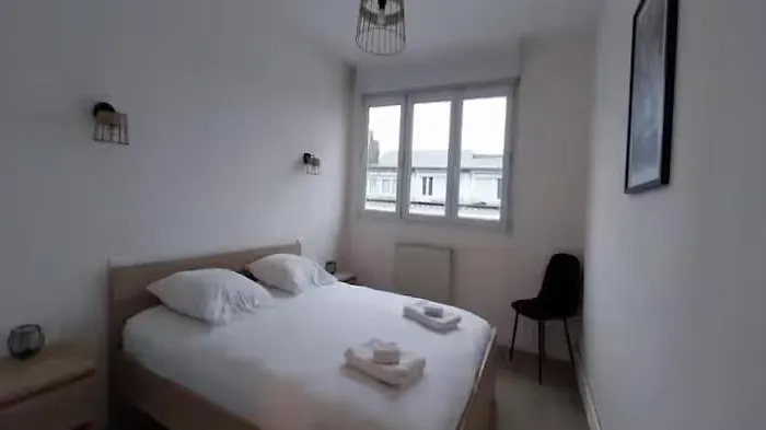 En Centre Apartment